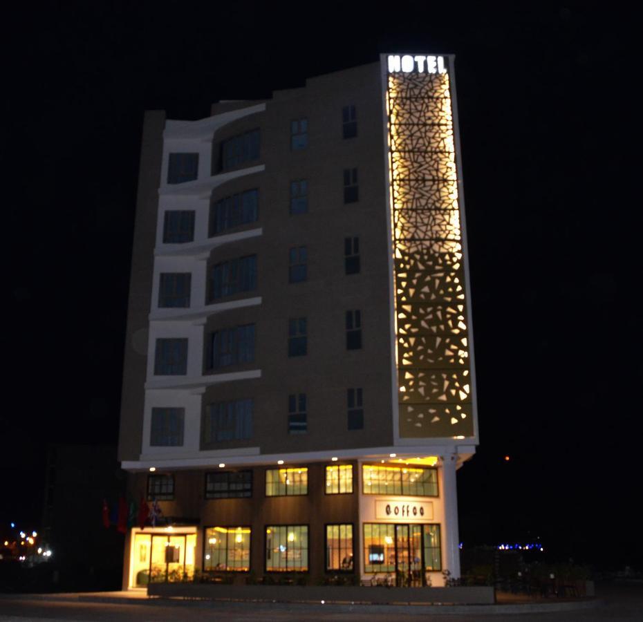 Hotel Saja นาดอร์ ภายนอก รูปภาพ